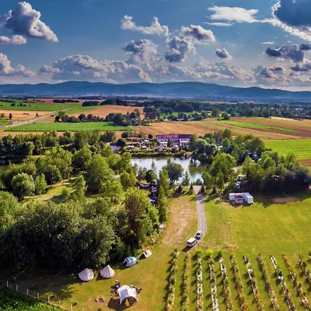 Camping Forteca, Parcele Kempingowe Nad Woda, Z Wlasnym Namiotem Lub Przyczepa